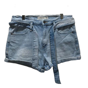 Abercrombie and Fitch  jean shorts size 28/6r GUC..